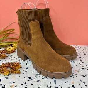 Steve Madden HAYLE Chestnut Suede Slip On Platform Lug Sole Chelsea Boots Sz 8.5